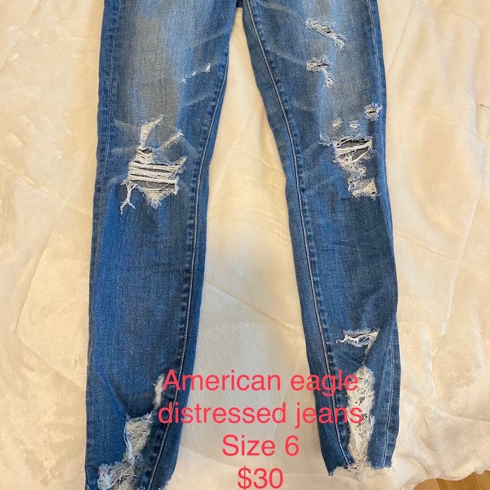American eagle distressed jeans